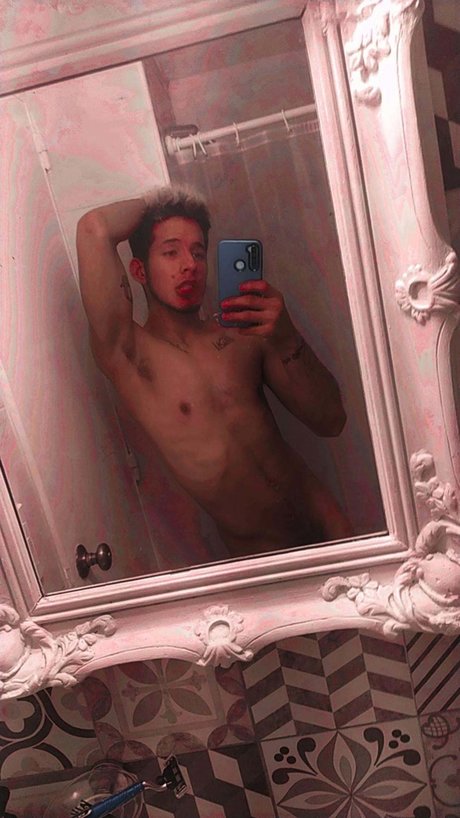 Photo nue de fuite OnlyFans de Lianbadboy
