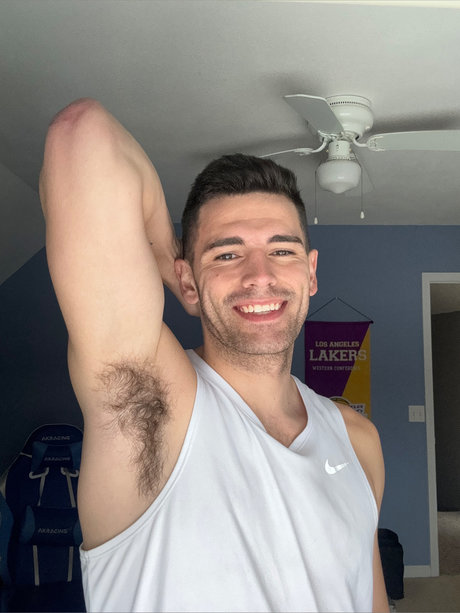 Photo nue de fuite OnlyFans de Liam Jacobs  Top 1
