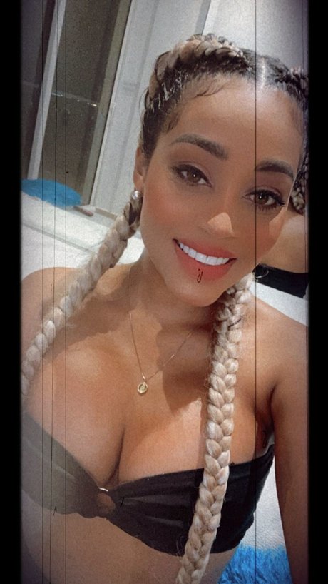 Photo nue de fuite OnlyFans de Leydihilton