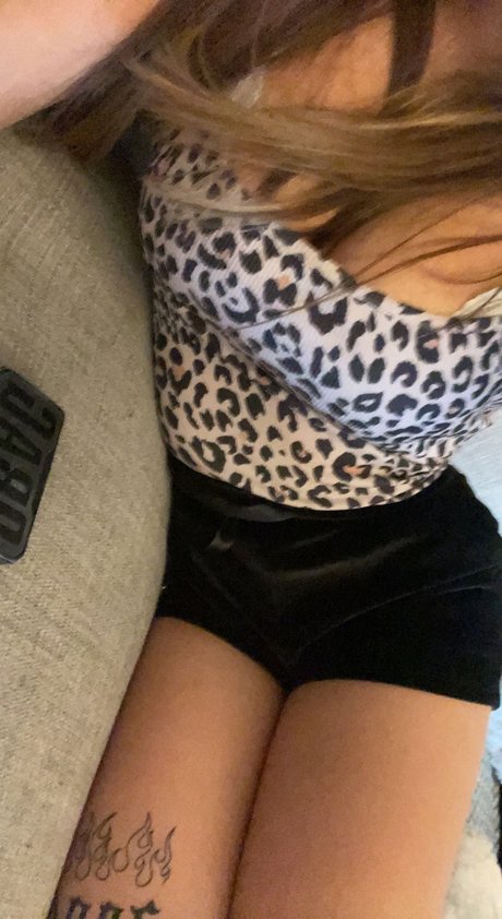 Photo nue de fuite OnlyFans de Leona