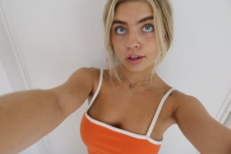 Photo nue de fuite OnlyFans de Lemon B 