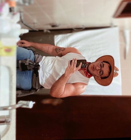 Photo nue de fuite OnlyFans de Lucas Luan