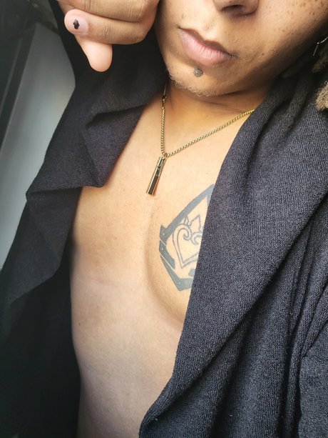 Photo nue de fuite OnlyFans de Alvin Engerwolf