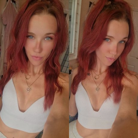 Photo nue de fuite OnlyFans de Littlered96x