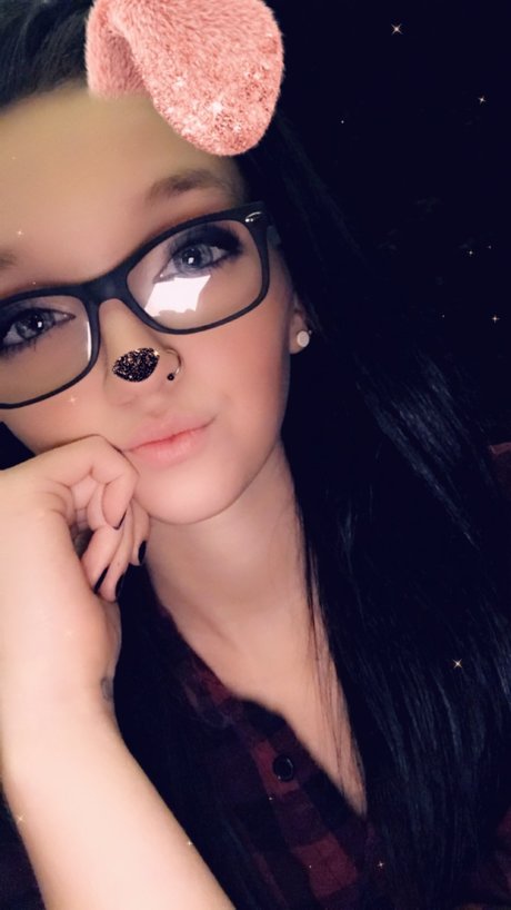 Photo nue de fuite OnlyFans de Momma Leo 