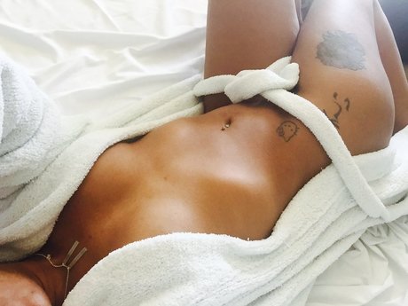 Photo nue de fuite OnlyFans de Peach