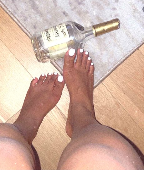 Photo nue de fuite OnlyFans de Love Thy Feet