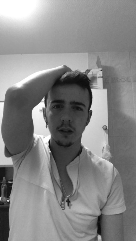 Photo nue de fuite OnlyFans de Julianfara77
