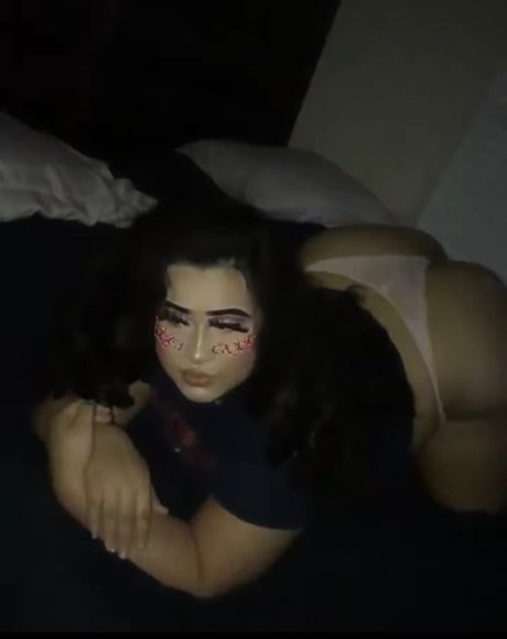 Photo nue de fuite OnlyFans de Mariee 