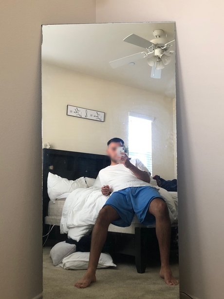 Photo nue de fuite OnlyFans de Lorenzo Romano