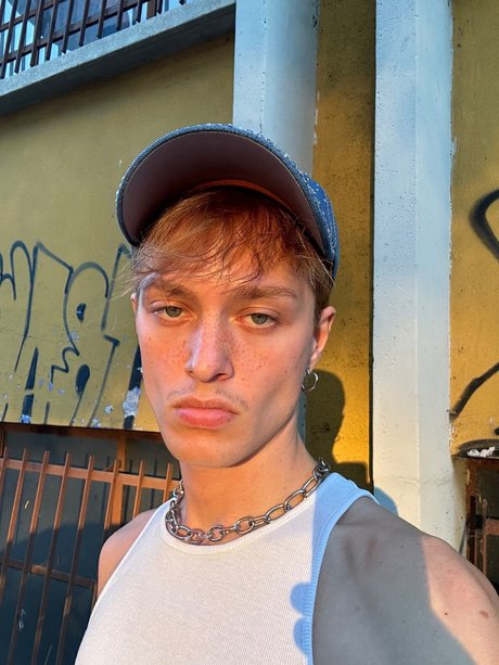 Photo nue de fuite OnlyFans de Longblond