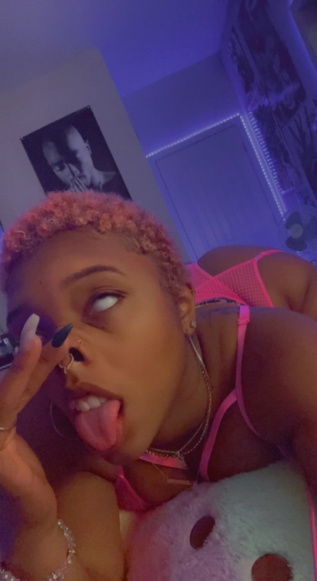 Photo nue de fuite OnlyFans de Londyn Lynxx