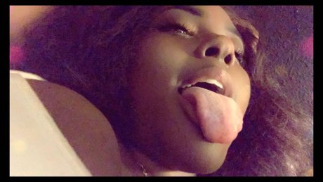 Photo nue de fuite OnlyFans de Lola Tyler