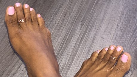 Photo nue de fuite OnlyFans de Loganfeet