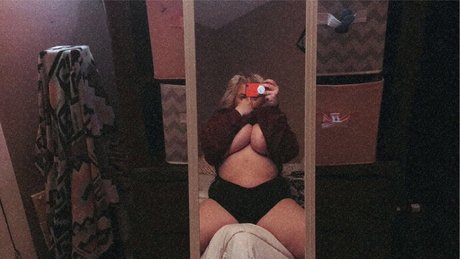 Photo nue de fuite OnlyFans de Lynn