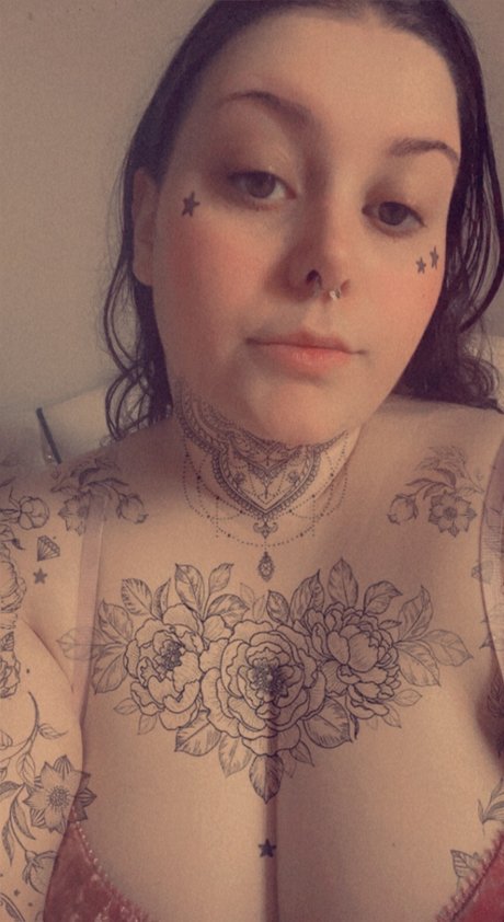Photo nue de fuite OnlyFans de Luna