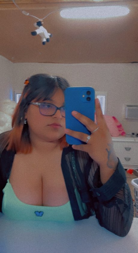 Photo nue de fuite OnlyFans de Lucifer