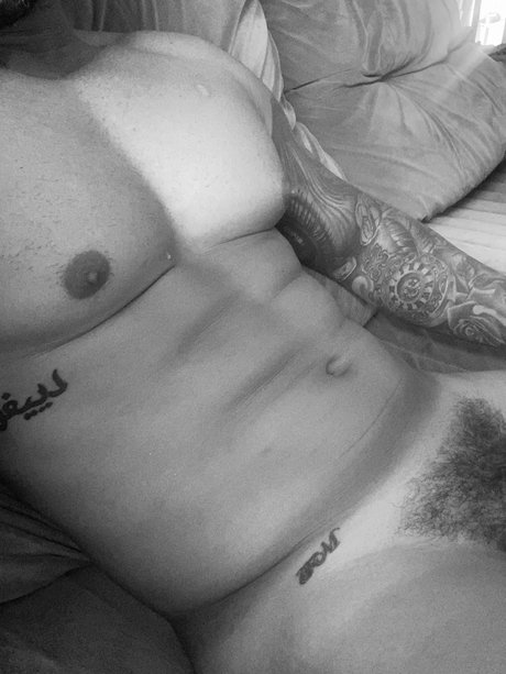 Photo nue de fuite OnlyFans de Lucca Mattia