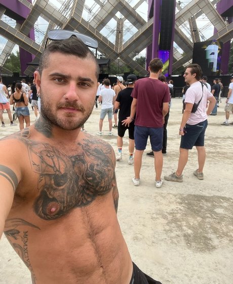 Photo nue de fuite OnlyFans de Lucas Deen