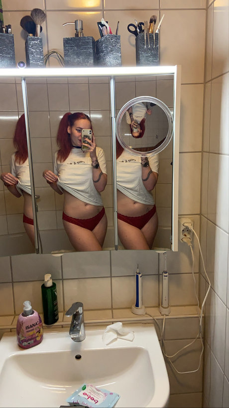 Photo nue de fuite OnlyFans de Marlene