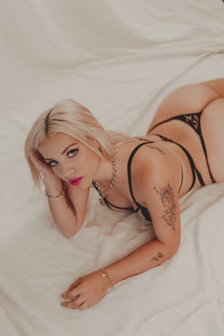 Photo nue de fuite OnlyFans de Valentina