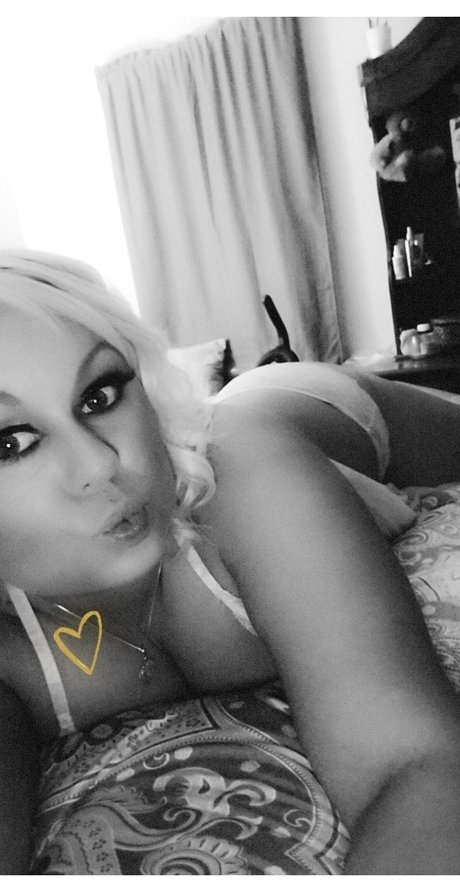 Photo nue de fuite OnlyFans de Mandi
