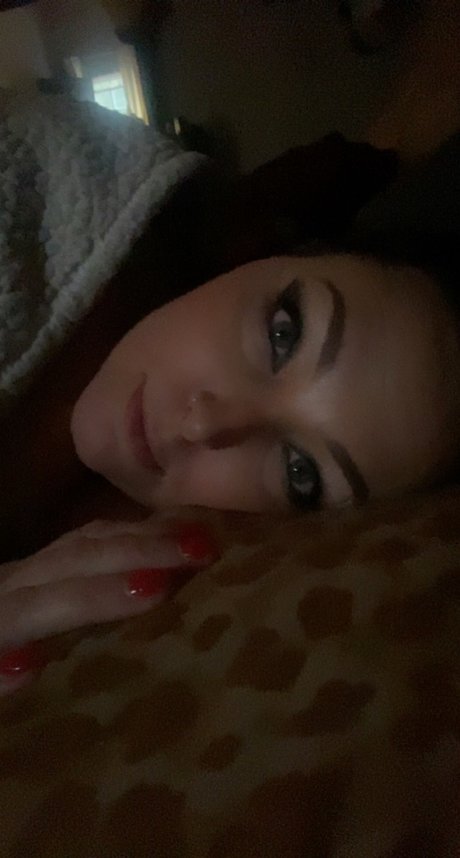 Photo nue de fuite OnlyFans de Mama Doone