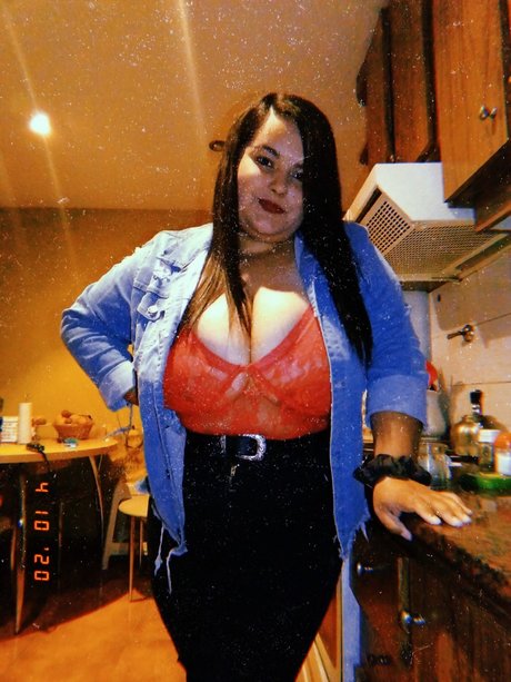 Photo nue de fuite OnlyFans de Maguii