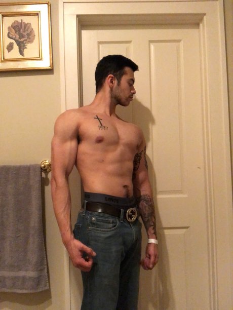 Photo nue de fuite OnlyFans de Magicmikey