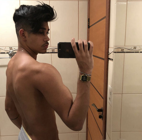 Photo nue de fuite OnlyFans de Matheus Gallis