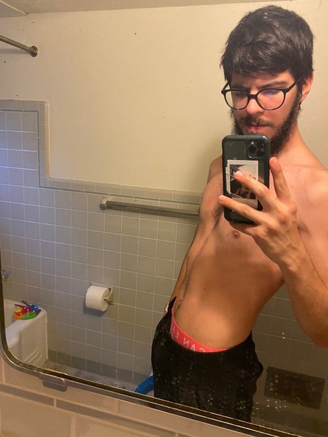 Photo nue de fuite OnlyFans de Nathan Smith