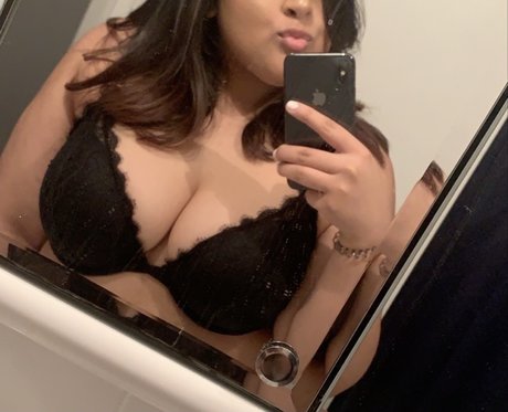 Photo nue de fuite OnlyFans de Diya
