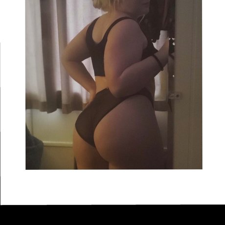 Photo nue de fuite OnlyFans de Milky Moon