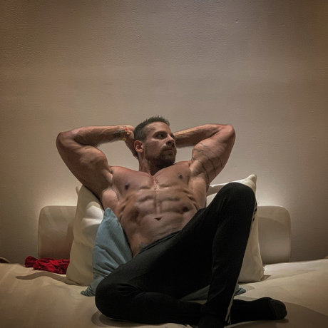 Photo nue de fuite OnlyFans de Mike