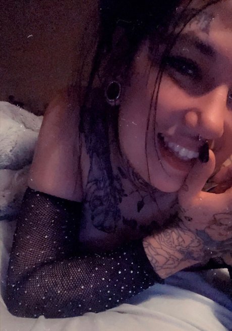 Photo nue de fuite OnlyFans de Miiissvickyy07