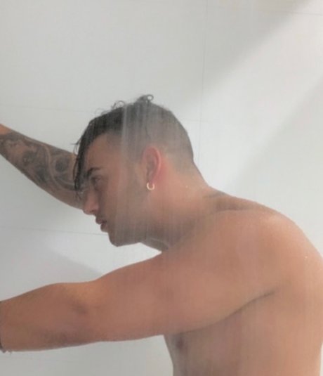 Photo nue de fuite OnlyFans de Miguel Diaz
