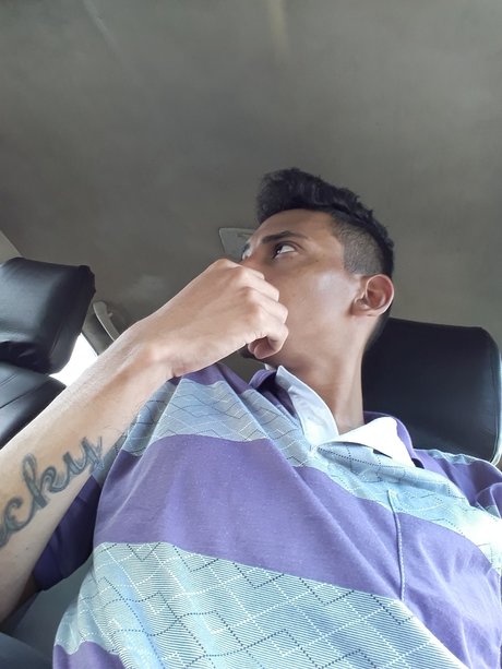 Photo nue de fuite OnlyFans de Miguel Montao