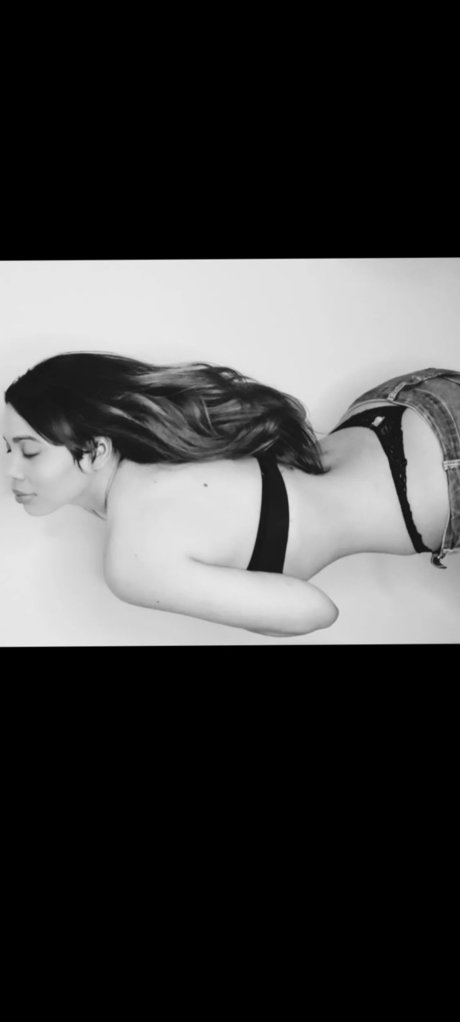 Photo nue de fuite OnlyFans de Michelle Soto
