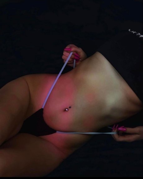 Photo nue de fuite OnlyFans de Mia