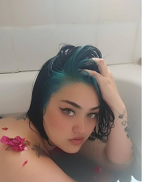 Photo nue de fuite OnlyFans de Mila