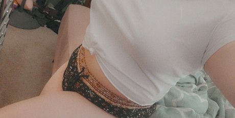 Photo nue de fuite OnlyFans de Mia Bell