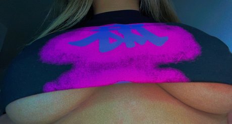 Photo nue de fuite OnlyFans de Ileen
