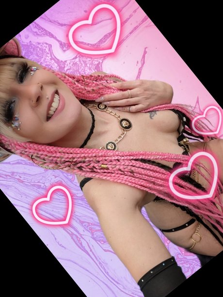 Photo nue de fuite OnlyFans de Xmollimoonshinex