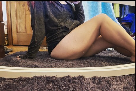 Photo nue de fuite OnlyFans de Mndaplz09
