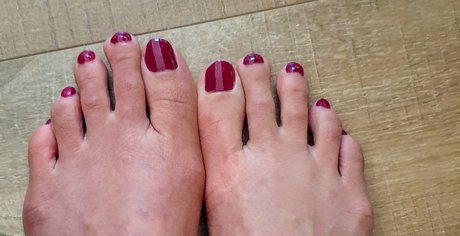 Miss Lilys Feet
