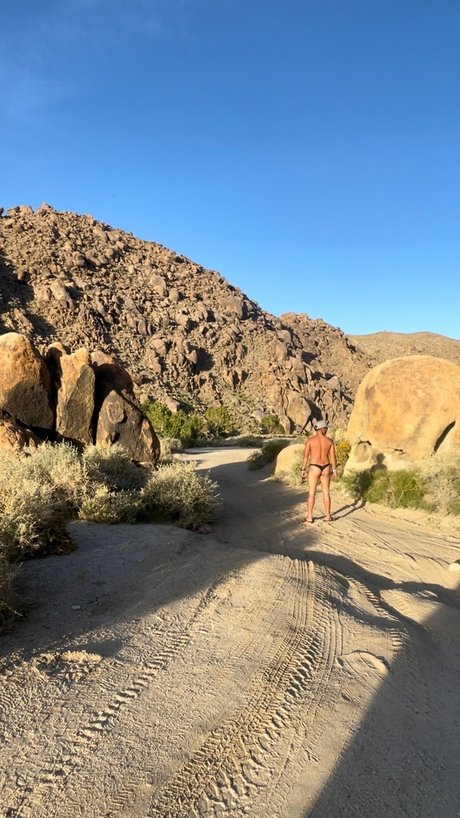 Nakedbicyclist