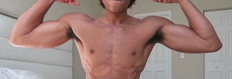 Photo nue de fuite OnlyFans de Myles Spears