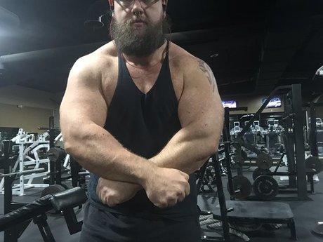 Photo nue de fuite OnlyFans de Muscle Warlock