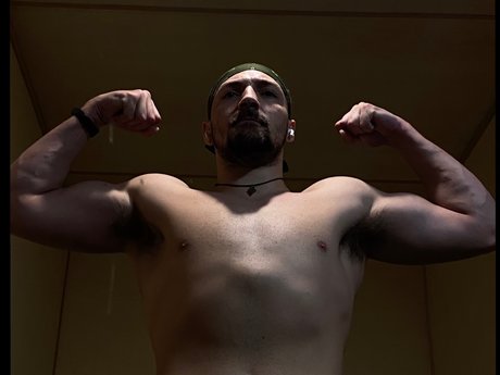 Photo nue de fuite OnlyFans de Musclesvw
