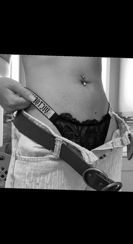 Photo nue de fuite OnlyFans de Guess Who